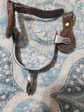 Men's Brown Leather Spur Strap